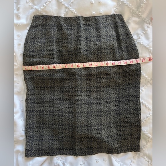 Oscar de la Renta houndstooth plaid olive green blazer skirt suit set - Picture 10 of 13